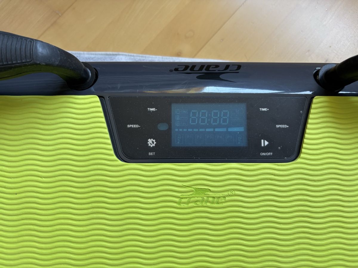 Aldi Hometrainer: Vibrationsboard – Gebraucht aus Kesswil von Branca-01 5