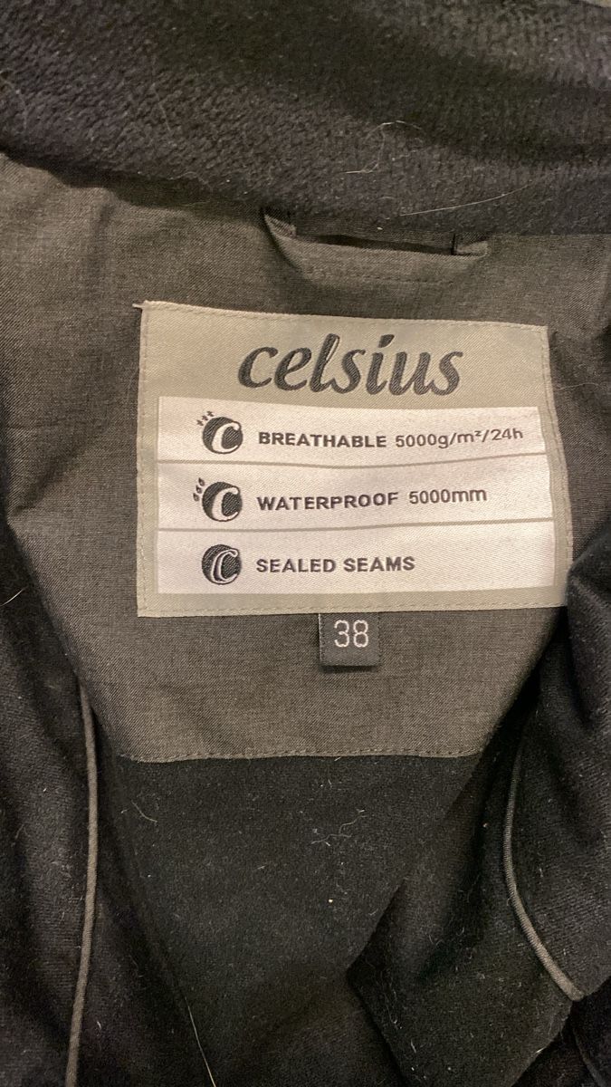 Jacken: Warme Jacke – Gebraucht aus Winterthur von melaaniiest 1
