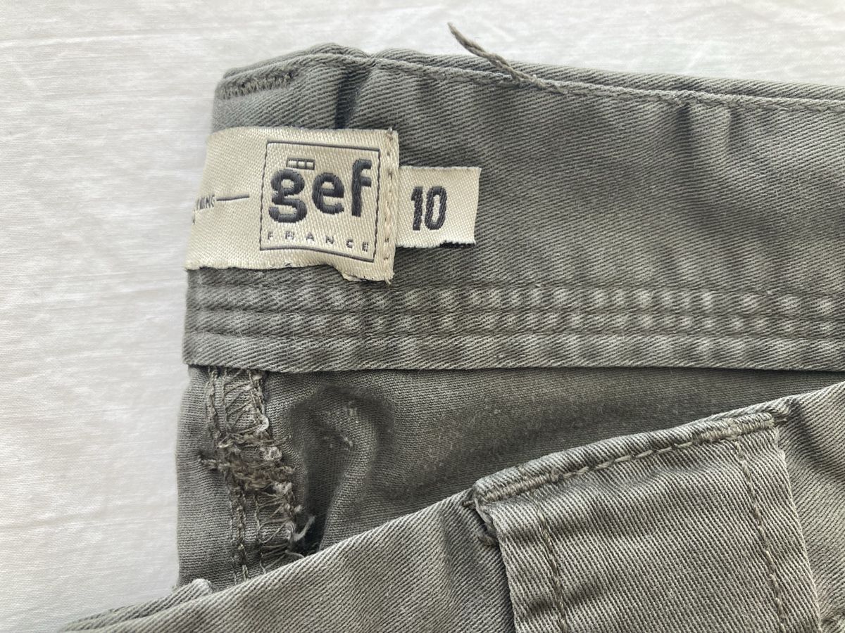 Pantaloni: Pantalon chino t. 38 – Usato da Genève venduto da Eschindler 1