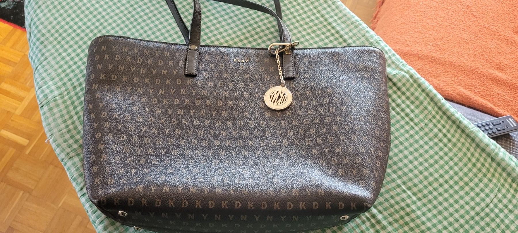 DKNY Borse da donna: Sac à main – Usato da la tour-de-peilz venduto da Hibou82