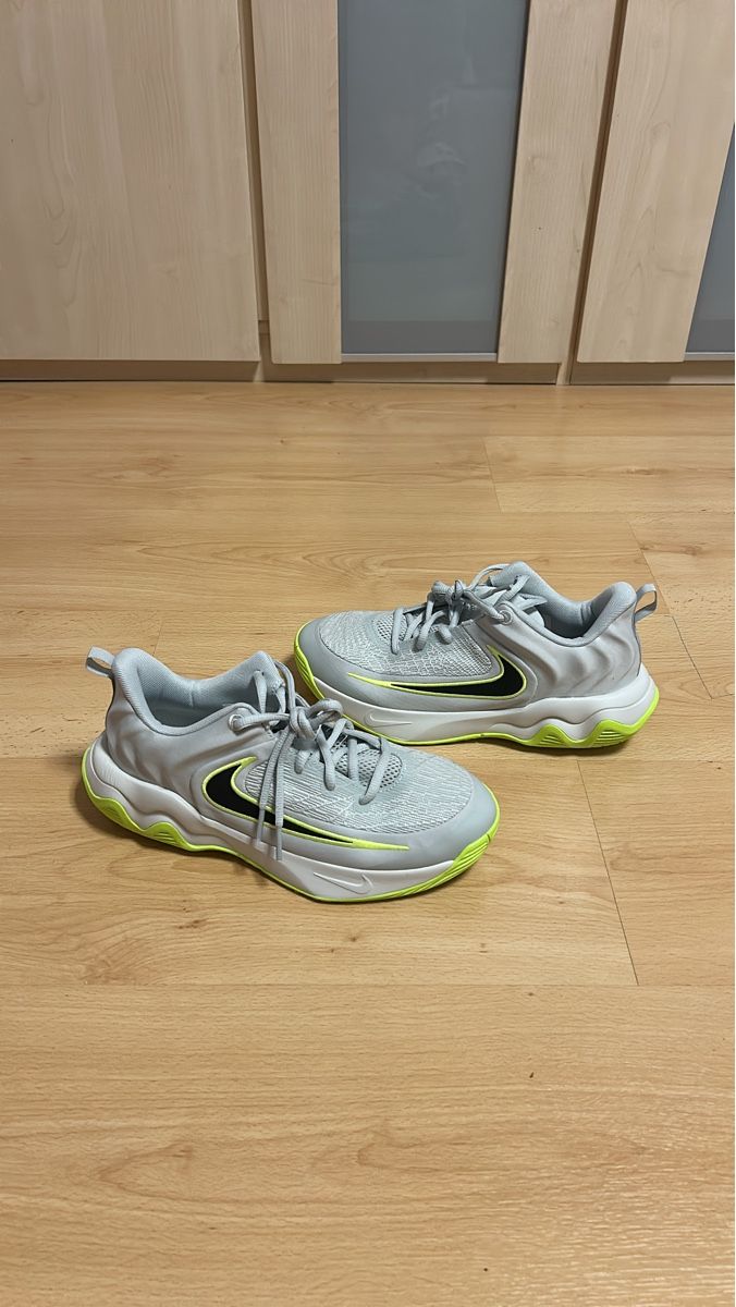 Nike Scarpe da uomo: Chaussures Nike Giannis Immortality 4 Taille 39 – Nuovo (secondo la descrizione) da la chaux-de-fonds venduto da swann88