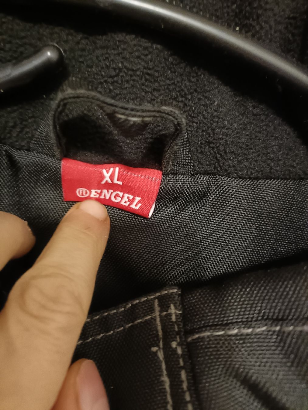 Gilet & Giacche: Gilet XL schwarz – Nuovo (secondo la descrizione) da Gossau SG venduto da scania1509 1