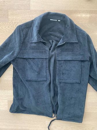 fabrikneue, samtene, schwarze Cecil Jacke, Grösse s