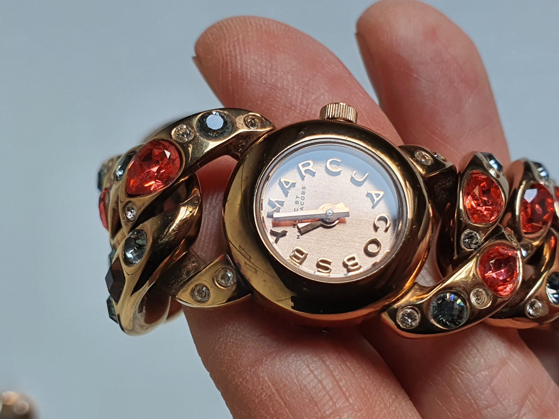 Marc Jacobs Uhren: Marc Jacobs Uhr Multicolor Bracelet Watch MBM 3145 – Gebraucht aus Wängi von Pambola 3