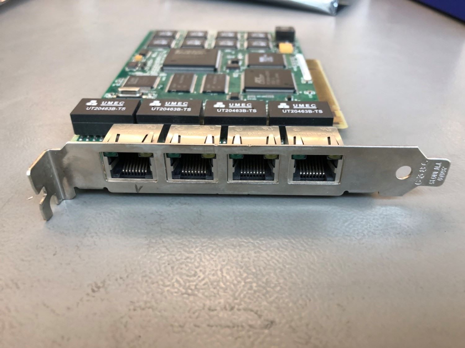 Server: EICON  4BRI ISDN Server Adapter – Usato da Büron venduto da Restposte 1