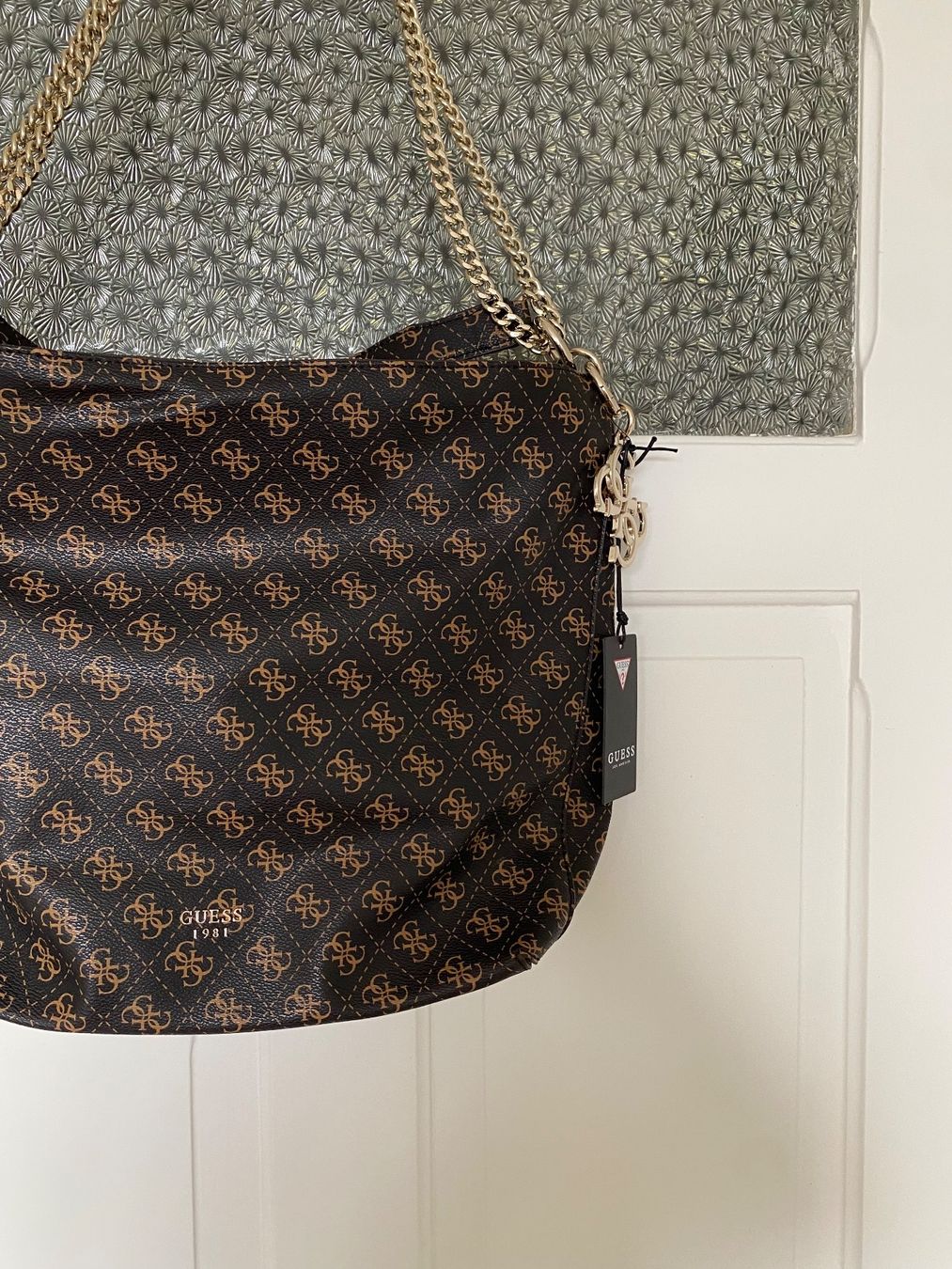 Guess Borse da donna: Neue GUESS Tasche – Nuovo e nell'imballaggio originale da Zürich venduto da MaxZurich