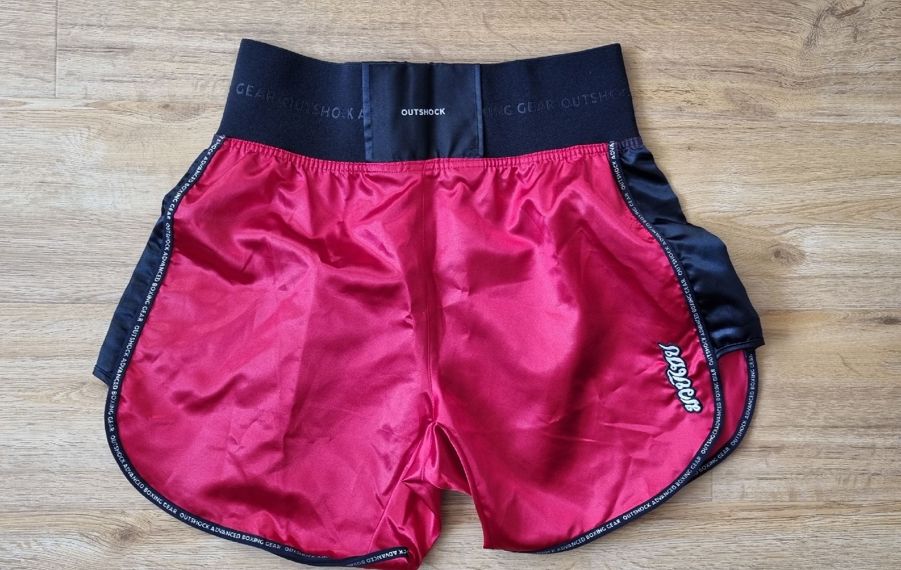 Hosen: Outshock Muay Thai Shorts – Neu (gemäss Beschreibung) aus Aarau von Janna_Valkosipuli