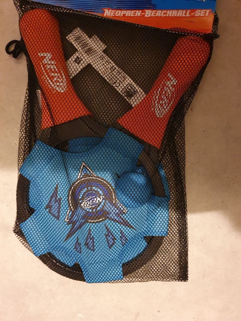 Giocattoli: Neopren Beachball-Set – Nuovo e nell'imballaggio originale da Ostermundigen venduto da ala_pt5h 2