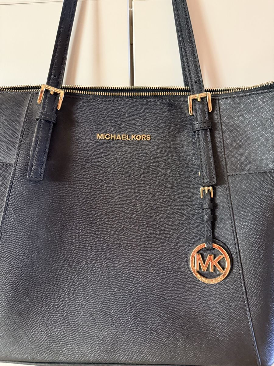 Michael Kors Sacs femmes: Michael Kors Tasche – D'occasion à Muotathal par sin_pdj6 2