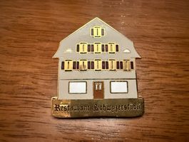 Anstecknadel Restaurant Schwyzerstuebli gebraucht Zustand
