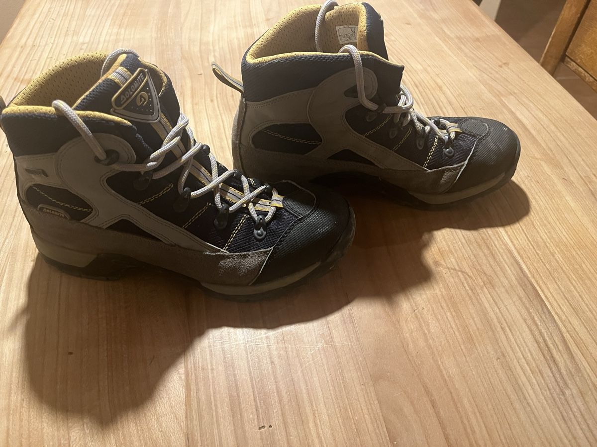 Dolomite Scarpe da uomo: DOLOMITE Wanderschuhe Grösse 37 – Usato da Dittingen venduto da Reh77