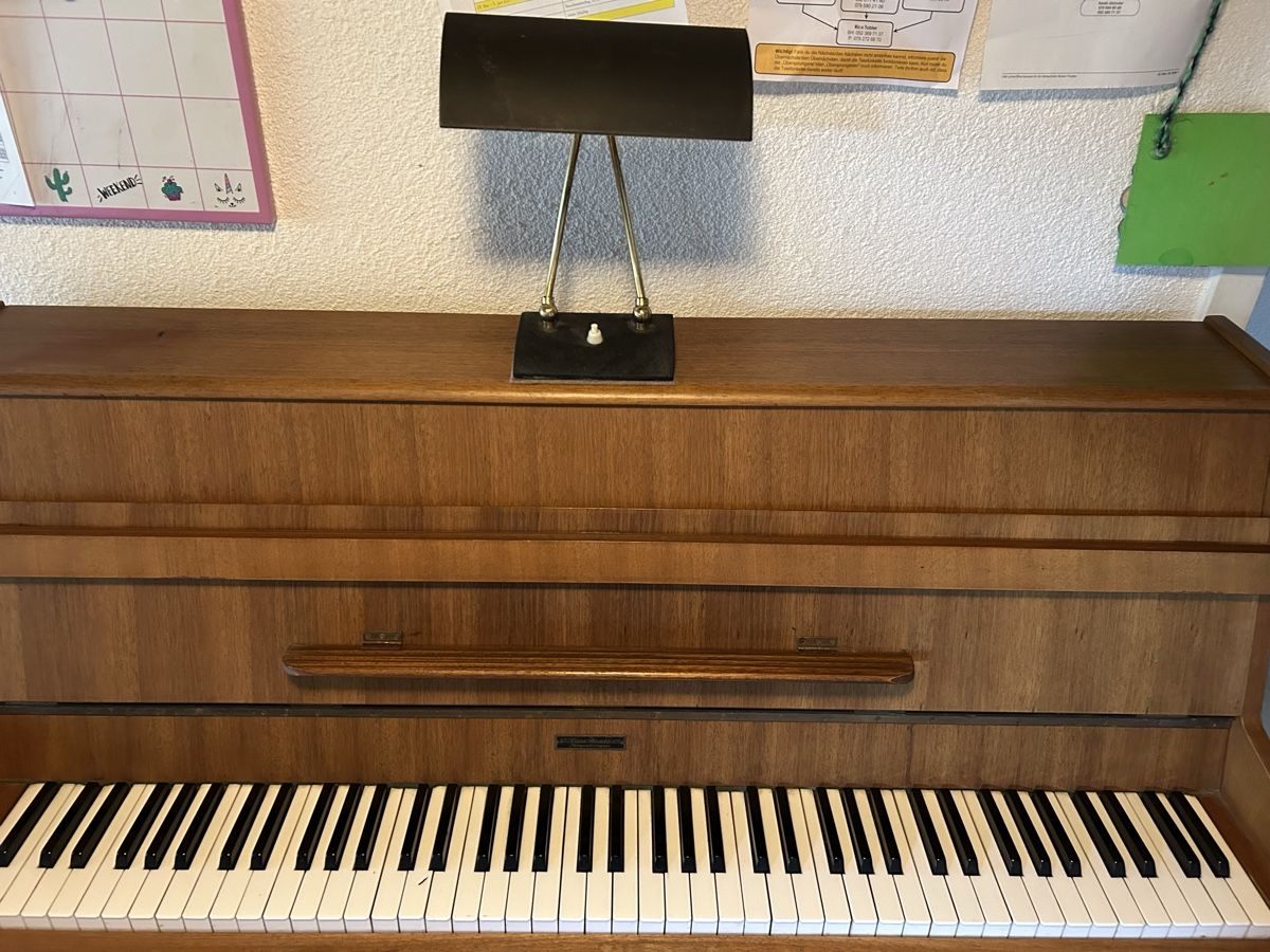 Musikinstrumente: Kemble Klavier – Gebraucht aus Wängi von kmschaepper 6