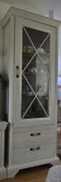 Hohe Vitrine