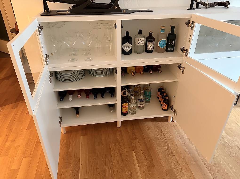 Cassettiere: Ikea Besta Sideboard – Usato da Zürich venduto da Sandraastoll 3