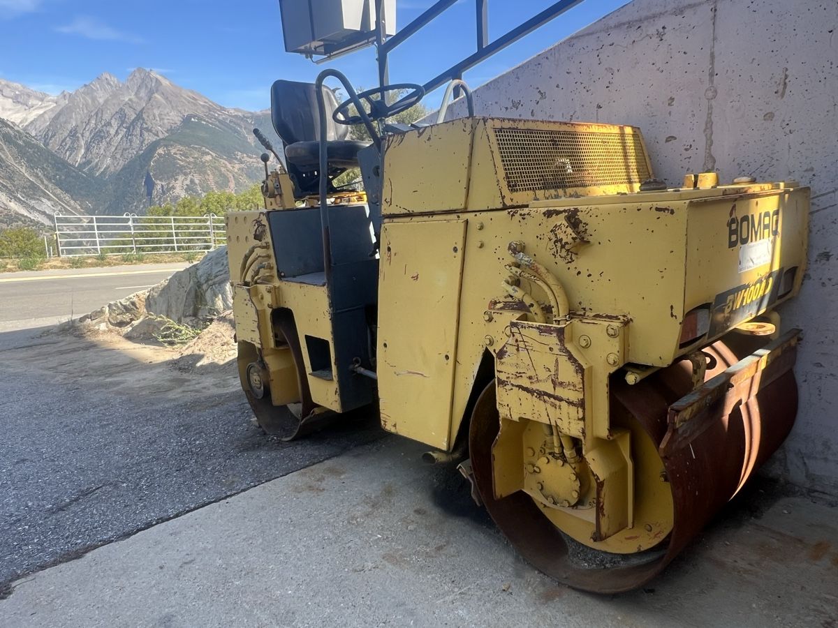Bomag Tutte le macchine: Bomag Straßenwalze BW100AD – Difettoso da Brig venduto da fat_5hp8