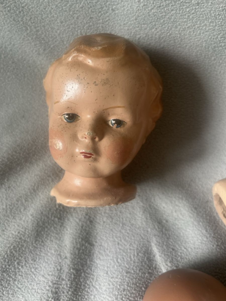 Bambole: 4 alte Puppenköpfe antik – Usato da Bonstetten venduto da Ebano- 1