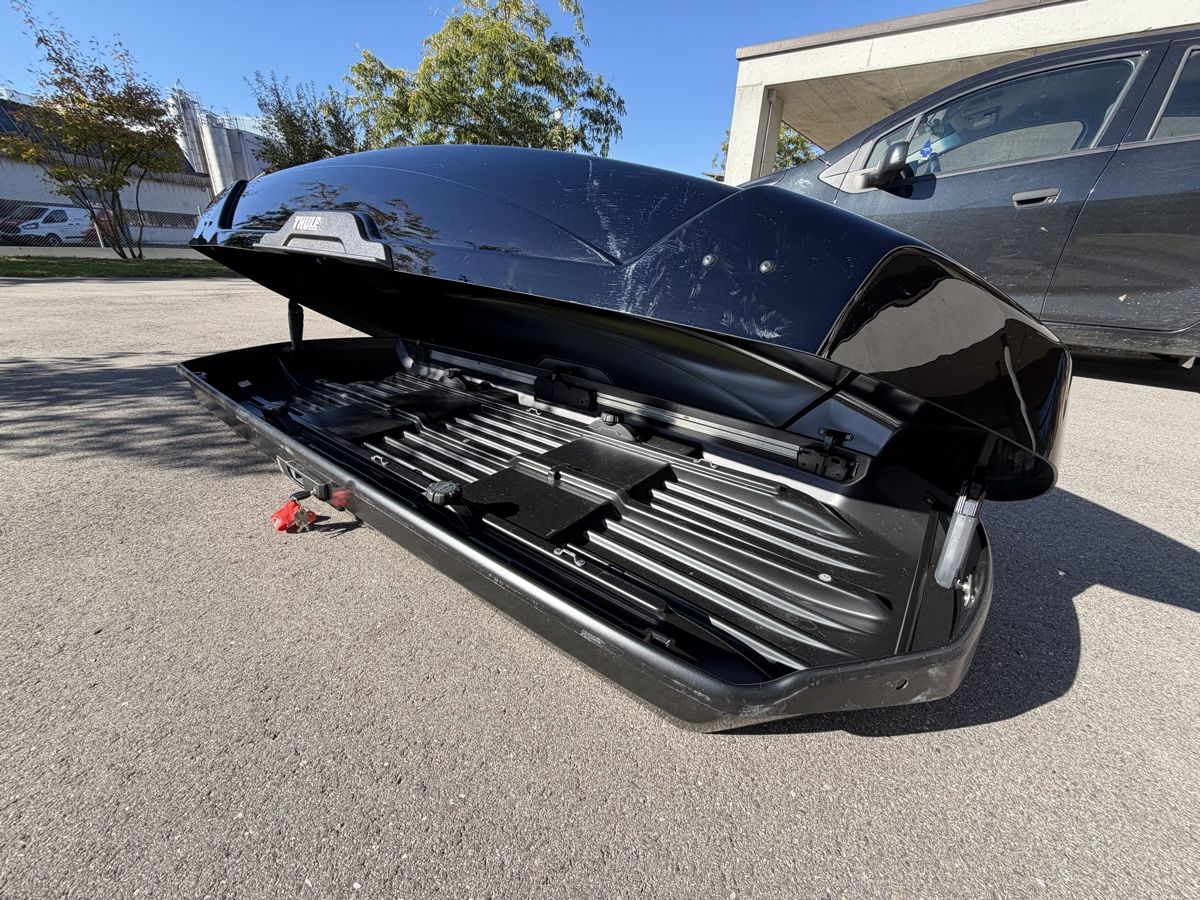 Thule Coffres de toit: Thule Dachboxe Motion  XXL – D'occasion à Galmiz par Marcrs77 2