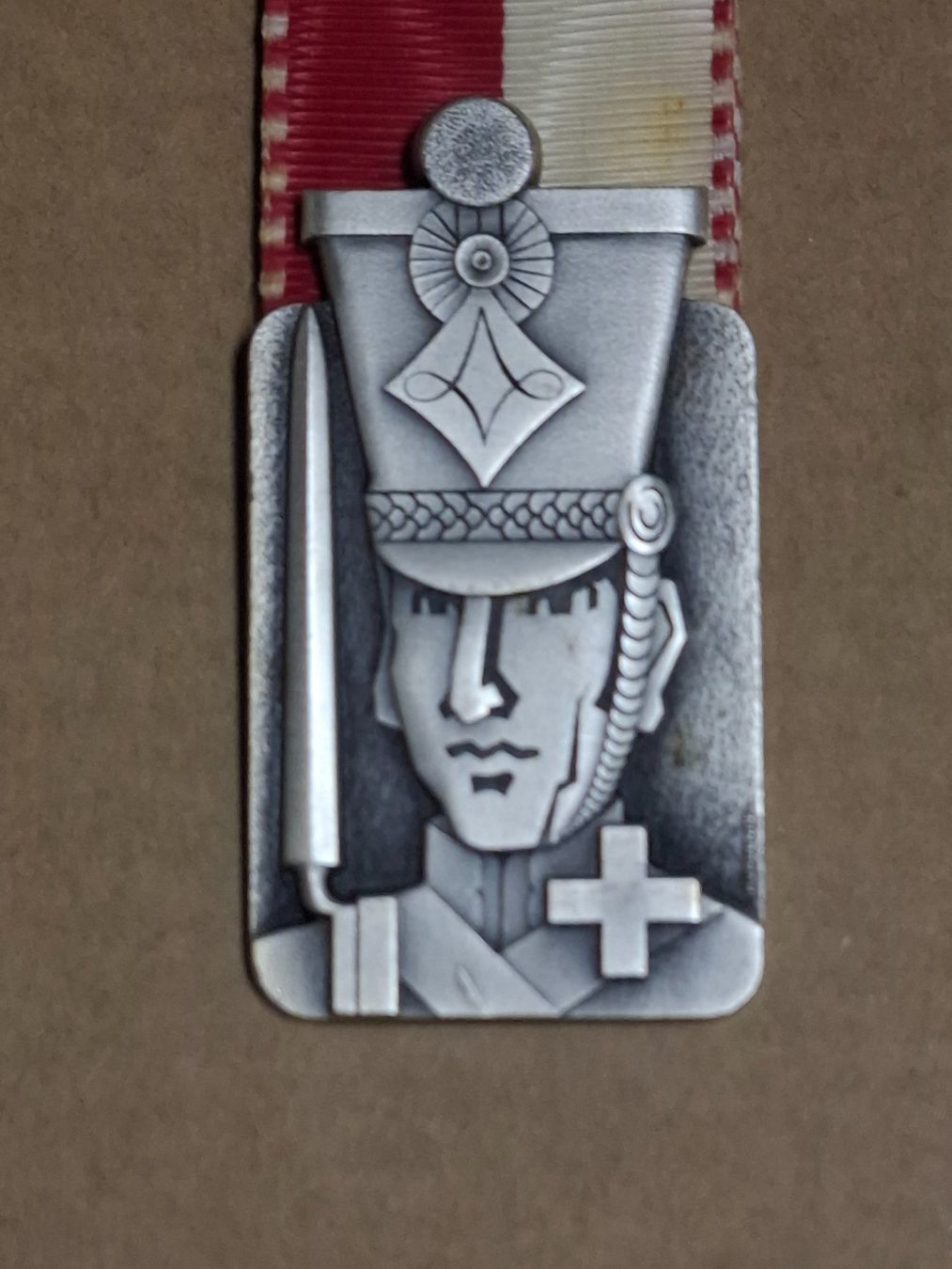 Medaglie: Alter Schweizer Soldat (D311) – Usato da Schwanden GL venduto da Suvorov