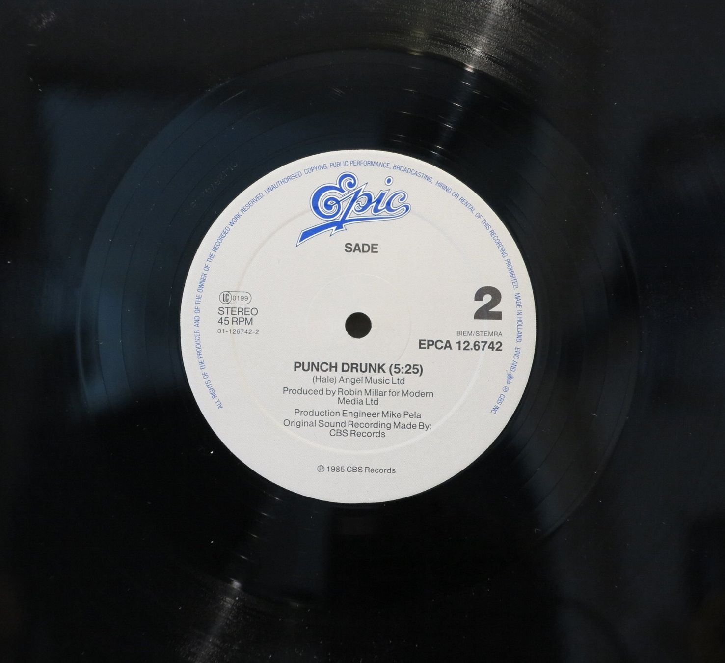 Dischi in vinile: Sade - IS IT A CRIME ? /  Maxi-Single /LP – Usato da Zürich venduto da Naim60 3