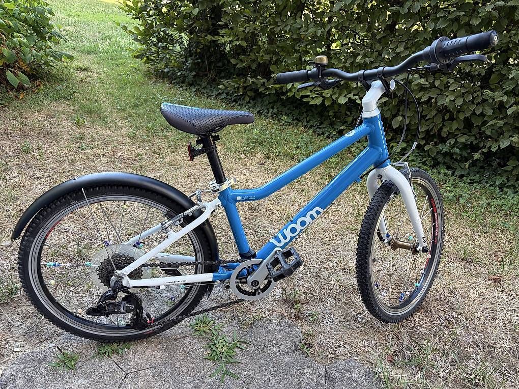 Velos: Woom 4 - blau – Gebraucht aus Zürich von tobens