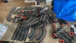 Carrera Rennbahn Set mit Schienen und Zubehoer gebraucht