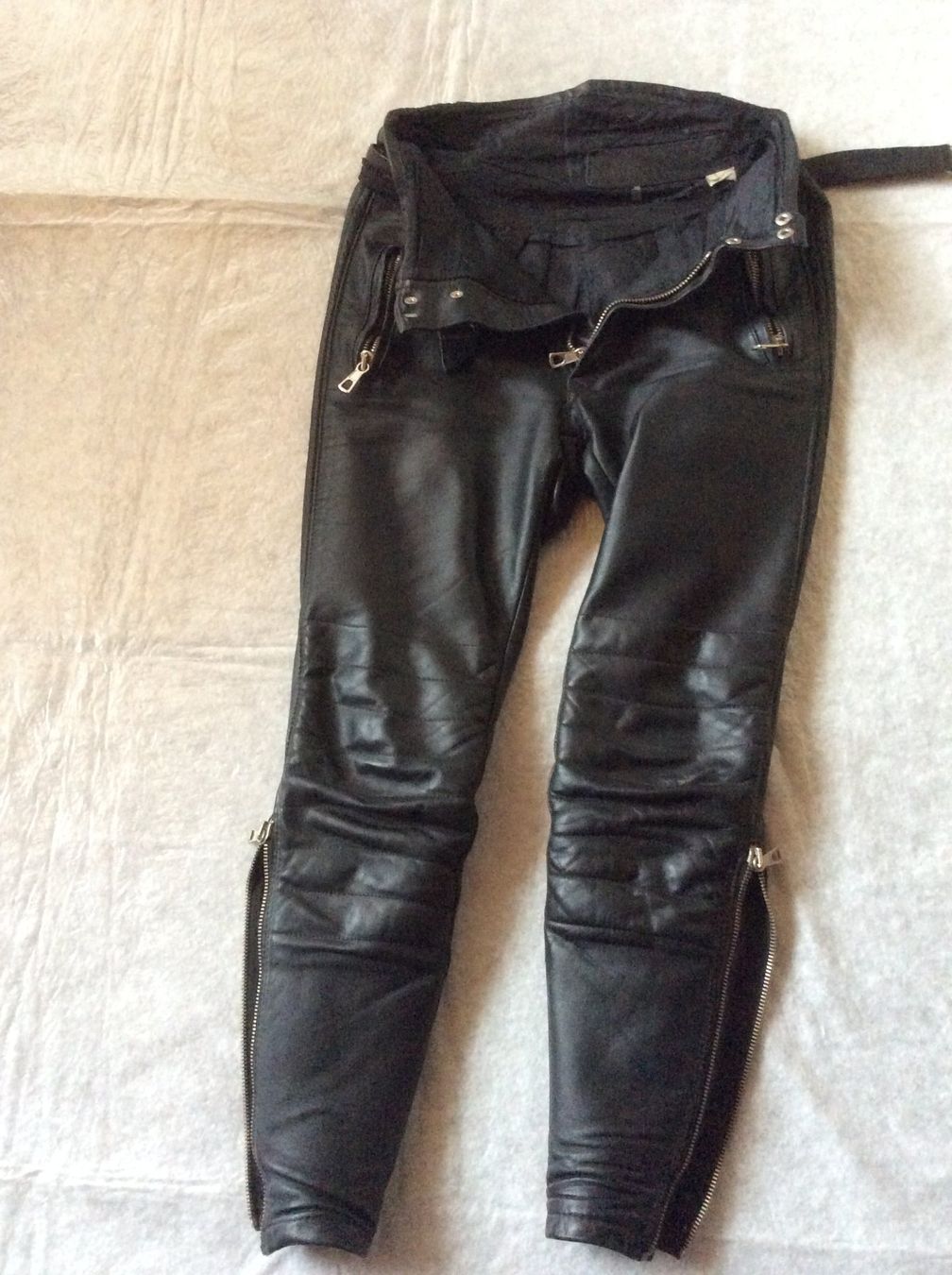 Pantaloni: Damen Motorrad-Lederhose Gr. 38 – Nuovo (secondo la descrizione) da Berg TG venduto da Electrolux23 1