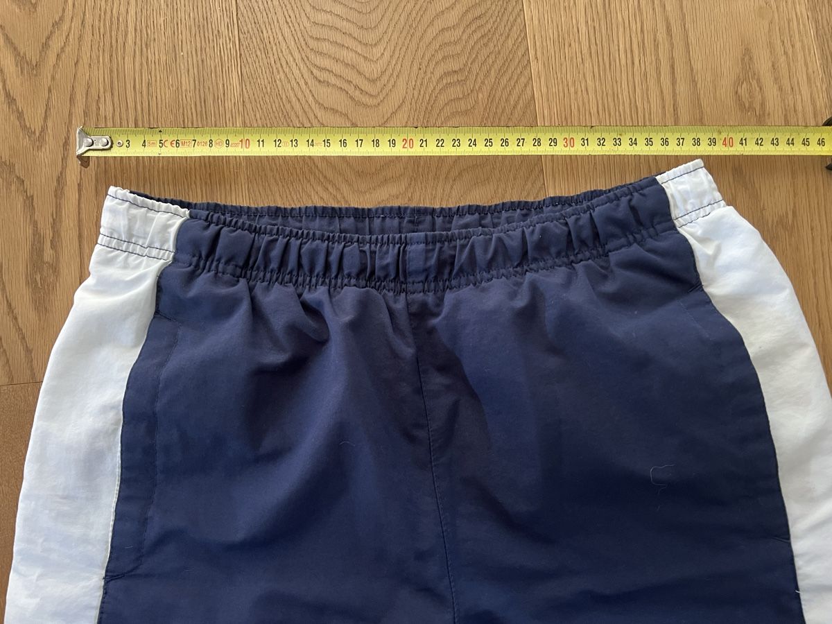 Nike Pantaloni: Nike Trainingshose / Jogginghose Vintage 90er – Usato da Basel venduto da Oloir 3