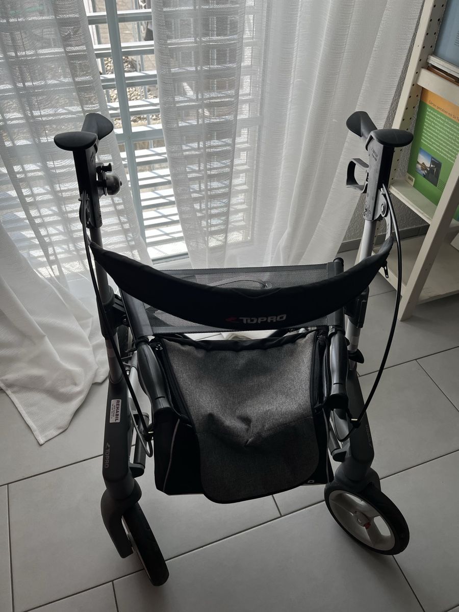 Aides à la marche: Rollator  Topro – D'occasion à Kallnach par FrtzM 1