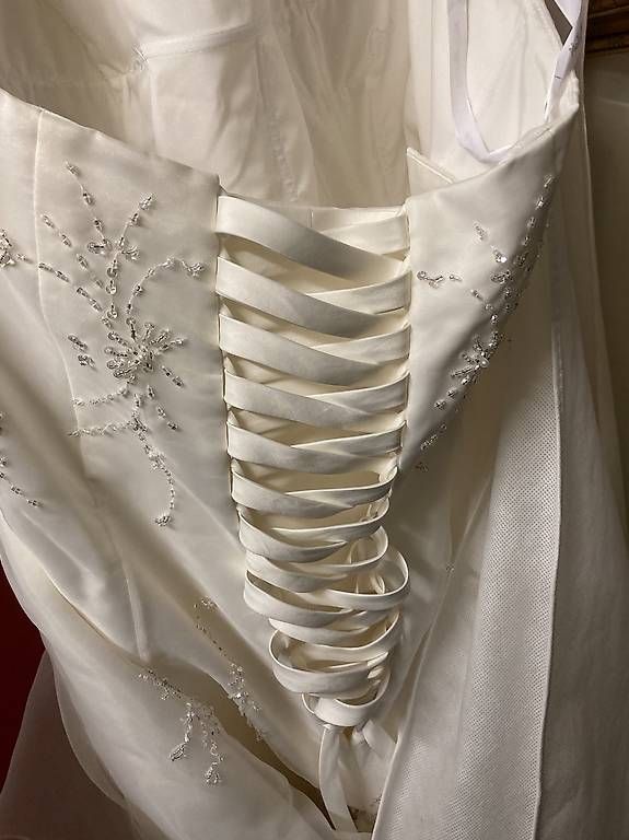 Kleider: Brautkleid Marlene S. / A-Linie – Gebraucht aus Solothurn von Muellerrey 3