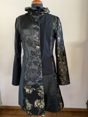 Desigual Mantel, Gr. 40
