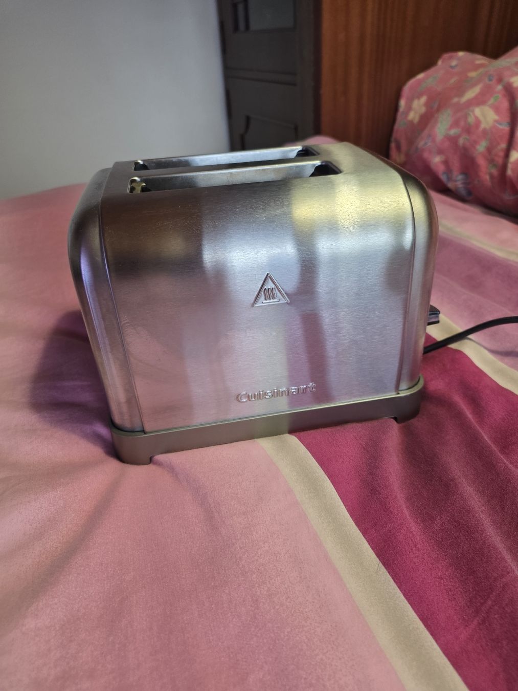 Cuisinart Elettrodomestici da cucina: Grille pain acier Cuisinart – Usato da Genève venduto da nat_xxb5
