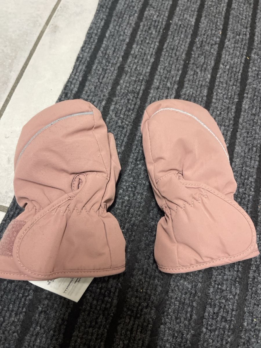 Guanti: H&m handschuhe 86/92 – Usato da Bad Zurzach venduto da Cuore34