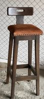 Elegante sgabello vintage in legno massiccio e velluto!