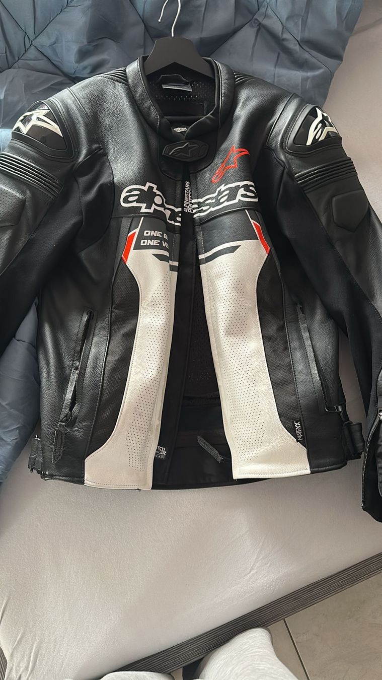 Alpinestars Jacken: Lederjacke Moto – Gebraucht aus Bern von AleDellAnna