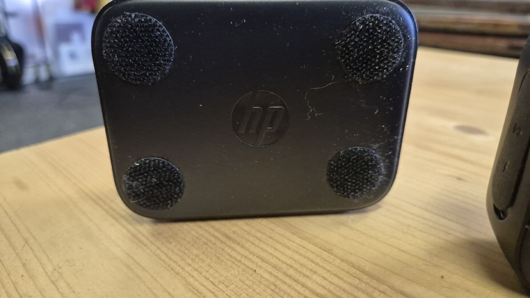 Hewlett Packard Lautsprecher: 2 HP Bluetooth Lautsprecher schwarz gebraucht – Gebraucht aus Bern von rueetschit 2