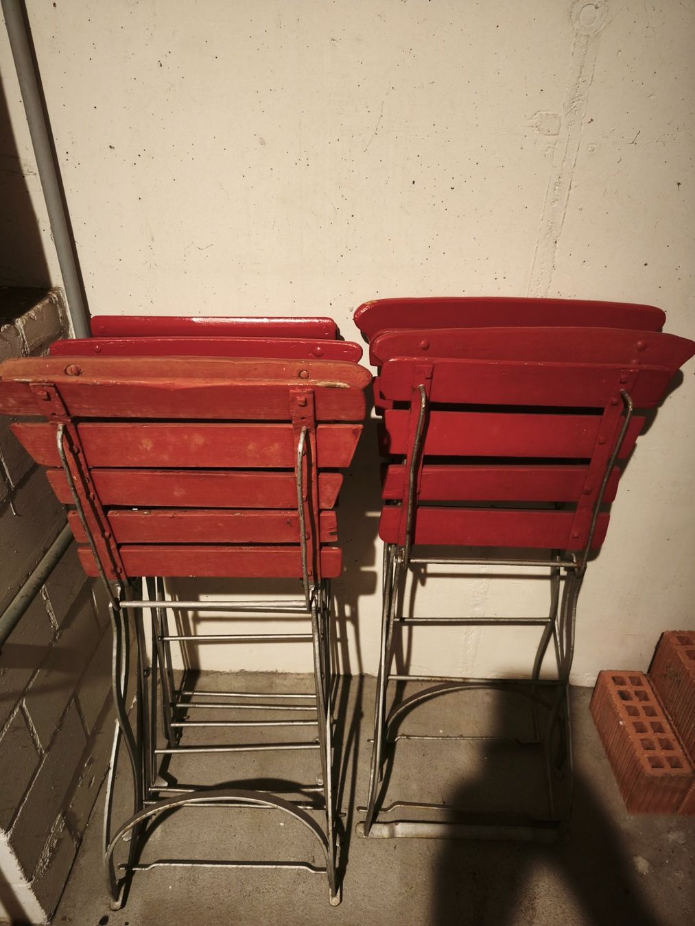 Sedie: 4 Rote Klappstühle, ideal für Balkon oder Garten – Usato da Altendorf venduto da Julna 2