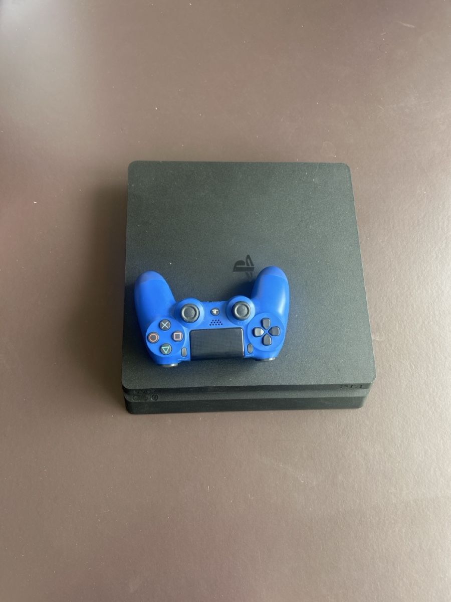 Sony Console: PS 4 – Usato da Bern venduto da MoiraH