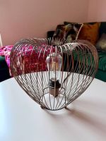 Lampe de table en métal noir | Black metal table lamp