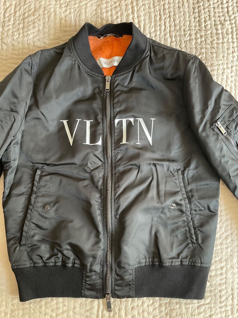 Valentino Giacche: Valentino Bomberjacke – Usato da Basel venduto da MarkenundKleidung 3
