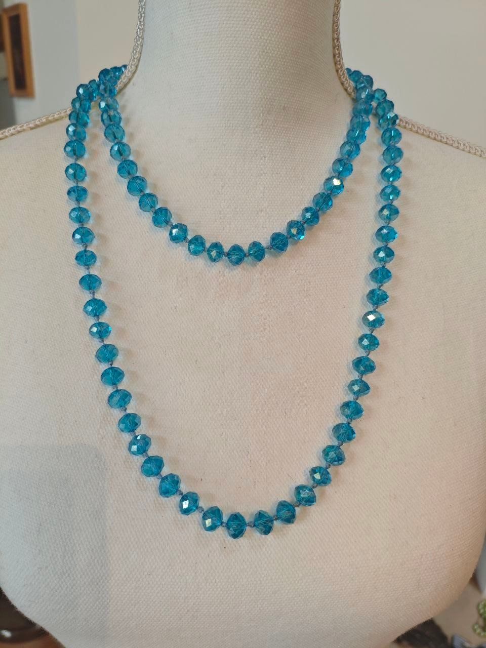 Catenine: SCHÖNE GLASKRISTALLKETTE 63 cm. LANG, FACETTIERT – Nuovo (secondo la descrizione) da Weiningen ZH venduto da actera 1