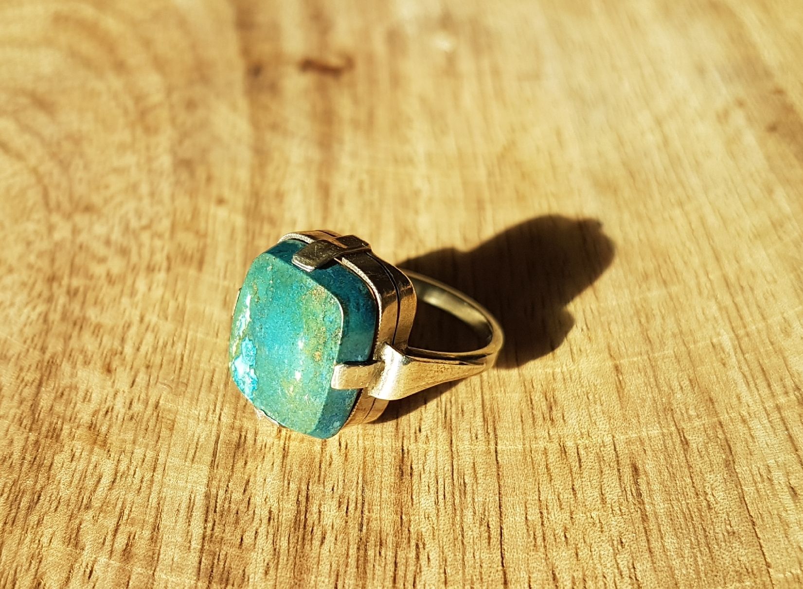 Ringe: Silberring mit grünem Stein – Gebraucht aus Zürich von