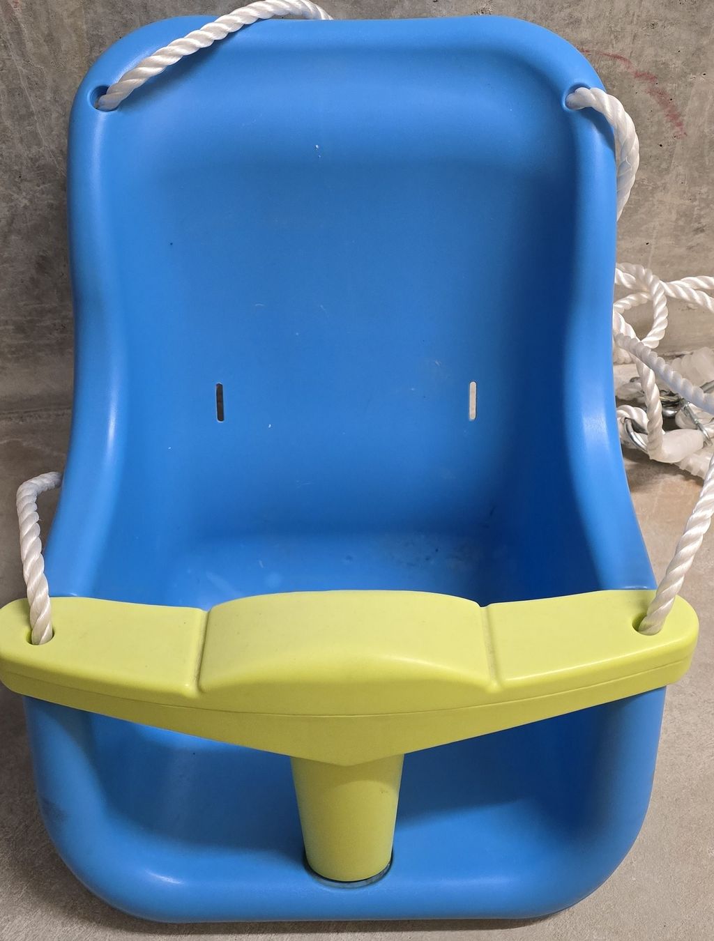 Sonstige Gartenschaukeln: Kinderschaukel blau mit Seil – Neu (gemäss Beschreibung) aus Weinfelden von Lina_Lia