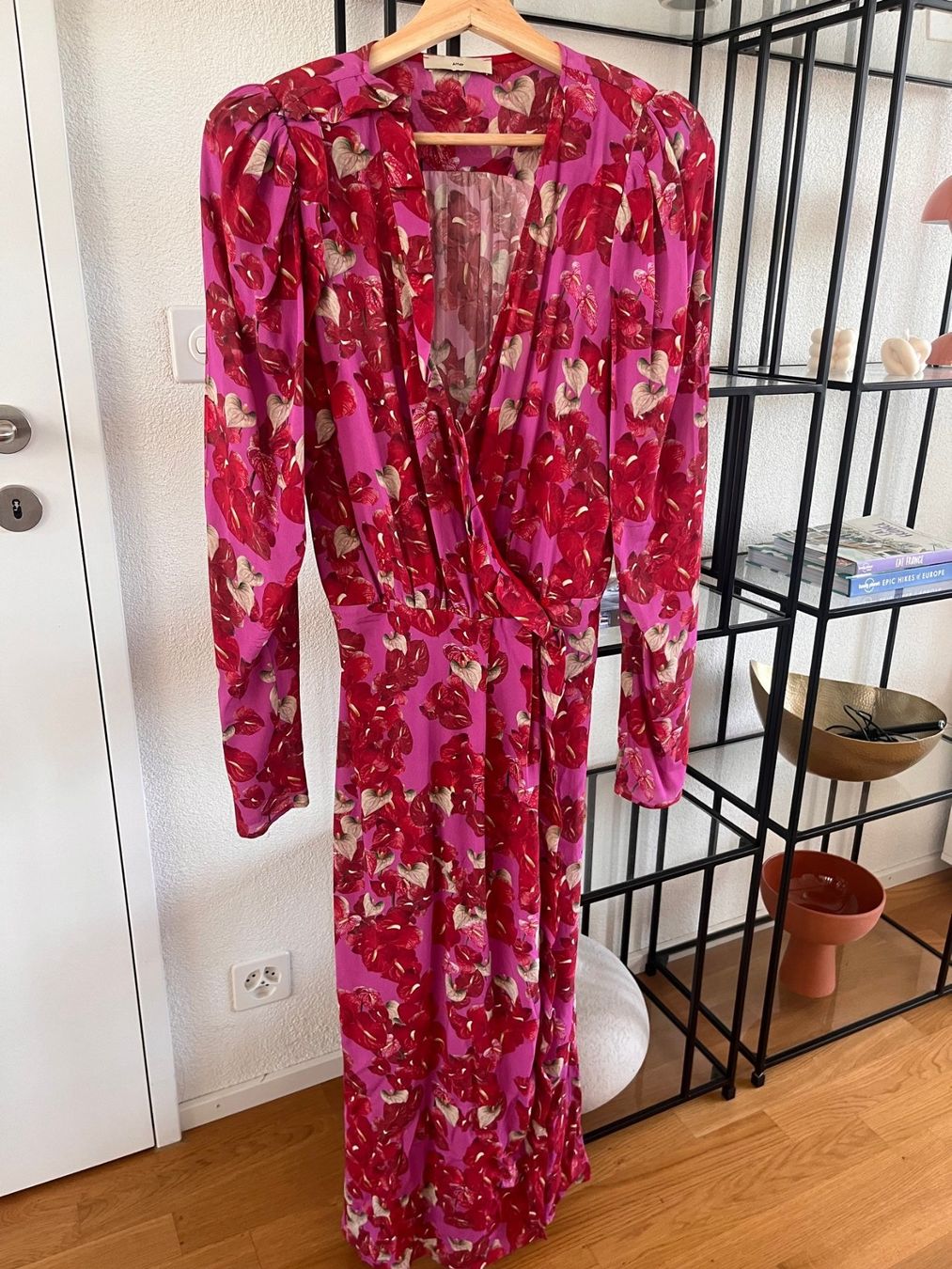 Vestiti: Rot Rosa langes Viskosekleid – Usato da Glattpark(Opfikon) venduto da pau_w672