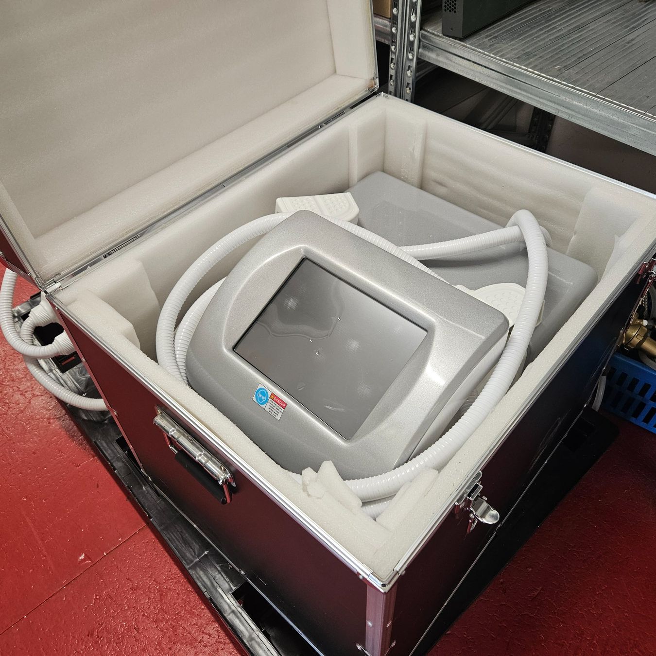 Attrezzature mediche: Professionelles SHR + IPL Gerät mit Zubehör – Usato da Niederdorf venduto da LeptonAG_Labor 6