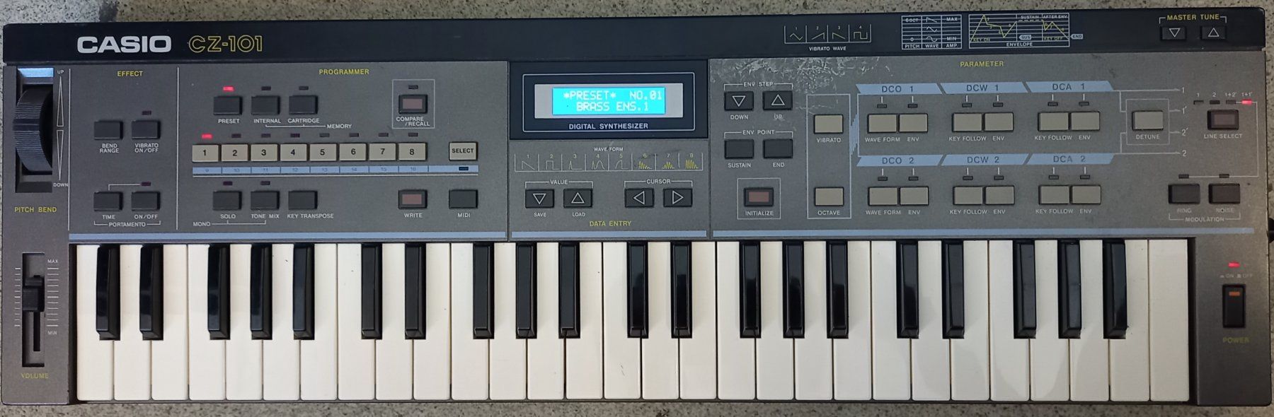 Casio Strumenti musicali: Casio CZ 101 Synthesizer – Usato da Luzern venduto da garlicia