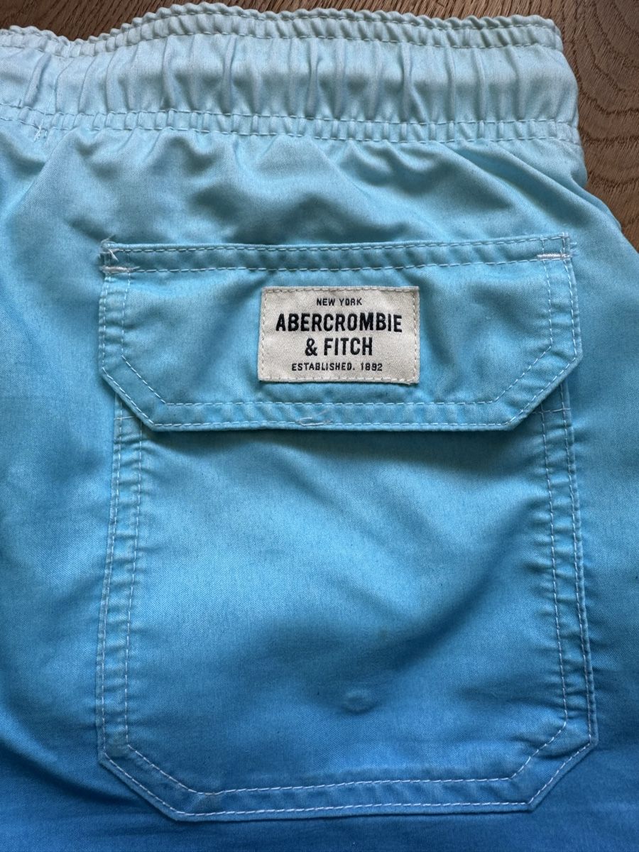 Abercrombie Pantaloni: Abercrombie & Fitch Badehose M  – Usato da Netstal venduto da Svenswiss 3