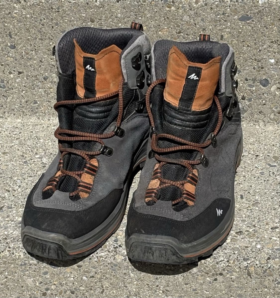 Decathlon Herrenschuhe: Wanderschuhe Herren Gr 43 Quechua – Gebraucht aus Geuensee von casati01