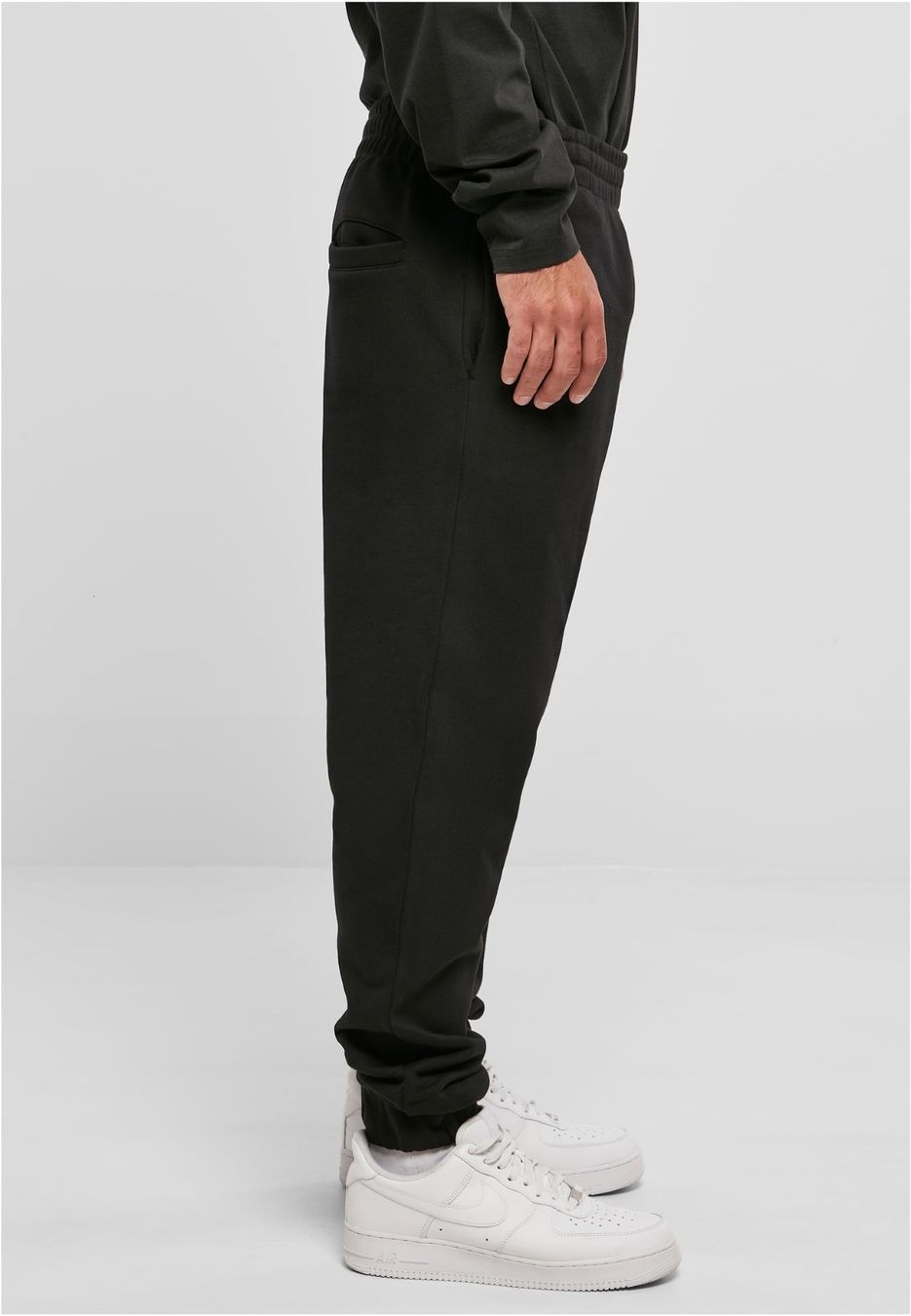 Hosen: UGi Ultra Heavy Sweatpant - Schwarz – Neu und originalverpackt aus Regensdorf von StyleTown 1