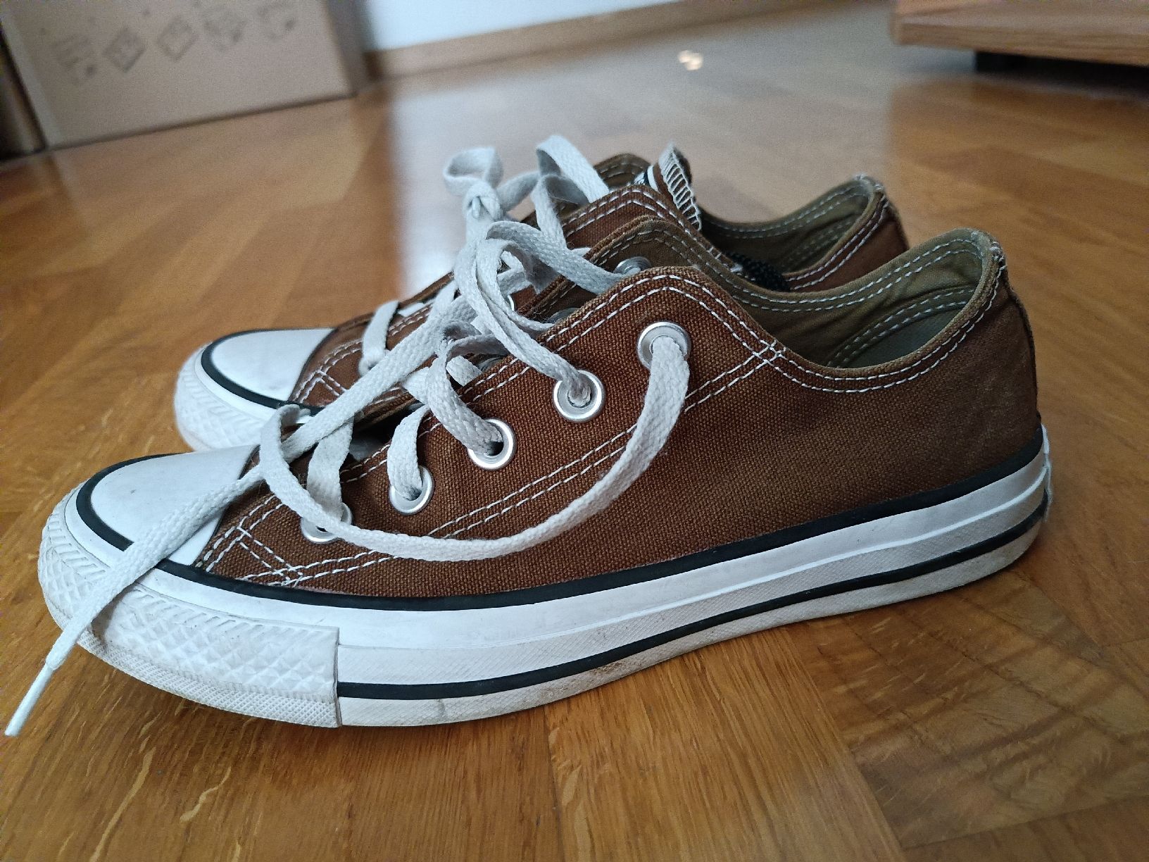 Converse Scarpe da uomo: Converse All Star marron, Taille 36,  bon etat – Usato da Fribourg venduto da Alisali 1