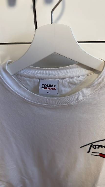 T-shirt: Tommy Hilfiger T-Shirt XS – Usato da Romanshorn venduto da cedoo8590 2